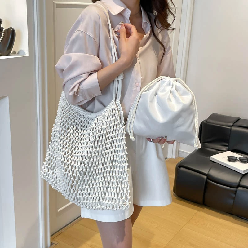 

Summer New Solid Design Hollow Out Shoulder Bags Hot Sale Creative Exquisite Super Cool Seaside Vacation Tote Bags for Women