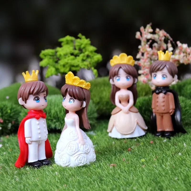 2 Pcs set Wholesale Crown Prince Princess Couple Doll Model Ornament, Doll Doll Tabletop Ornament Couple Holiday Gift Ornament