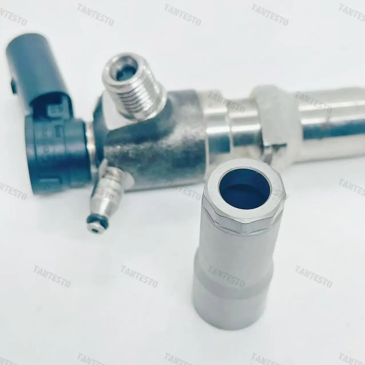 Piezo Injector Nozzle 9pins Cap 19X46.8XM17*0.75mm for FORD 2.0 Repair Tool Parts