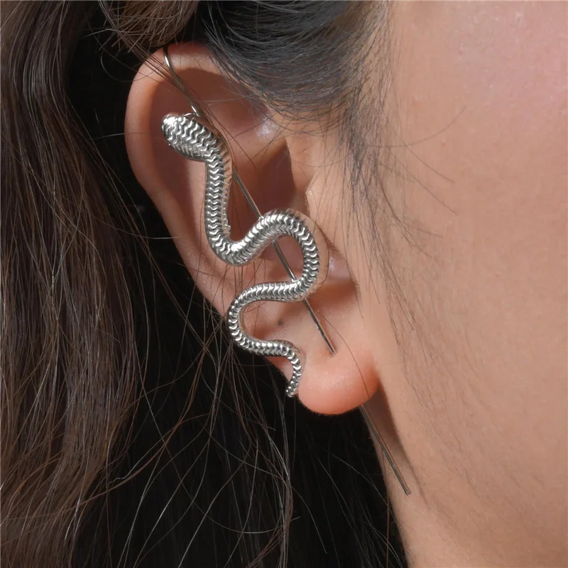 Chic Stainless Steel Snake Ear Pin - Gold Finish, Unique Serpent Design, Fashionable Ear Accessory  For Women Girls