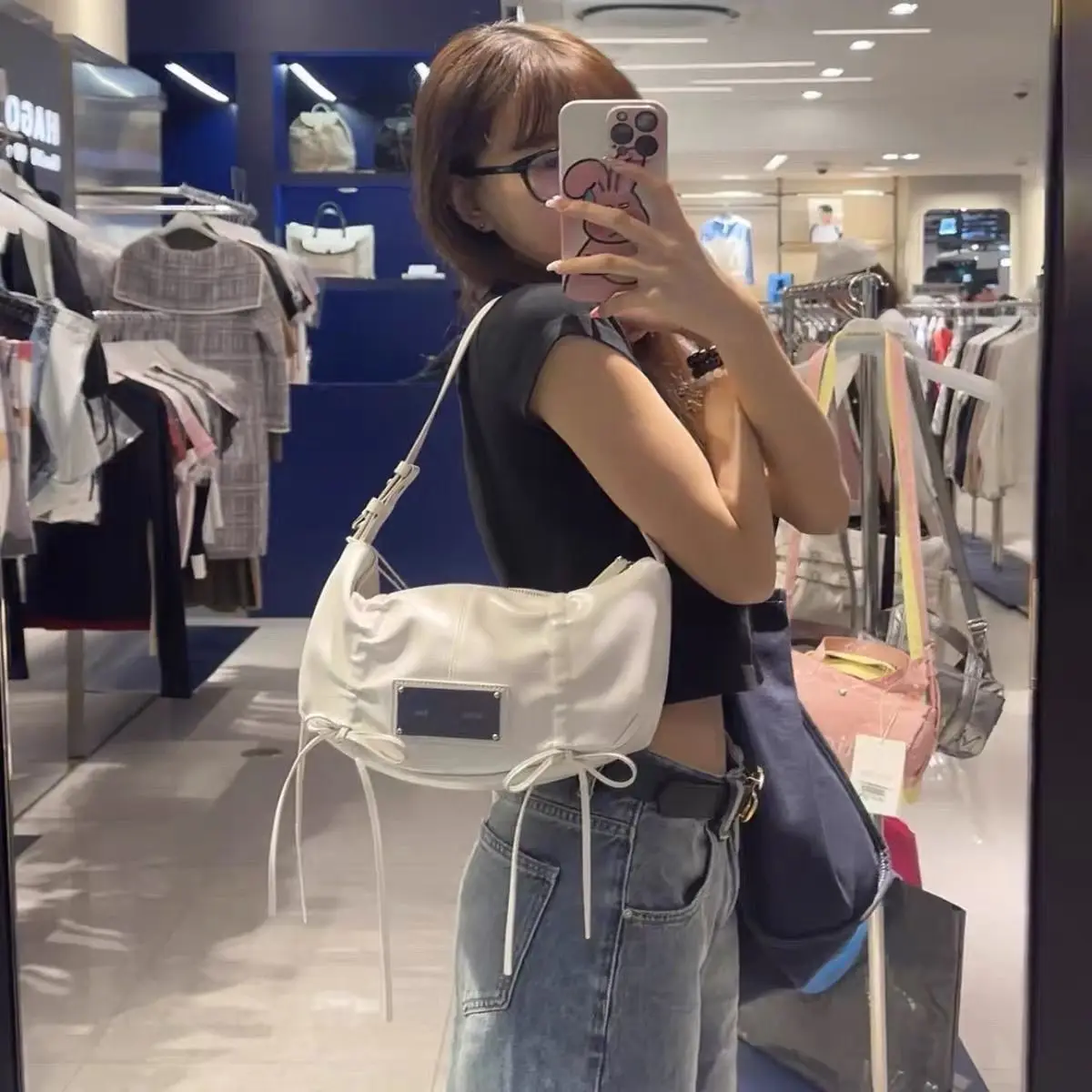 Matin Kim Neue Mode Geraffte Schultertasche mit Kordelzug, Unterarm-Handtasche für Damen – Detail 2