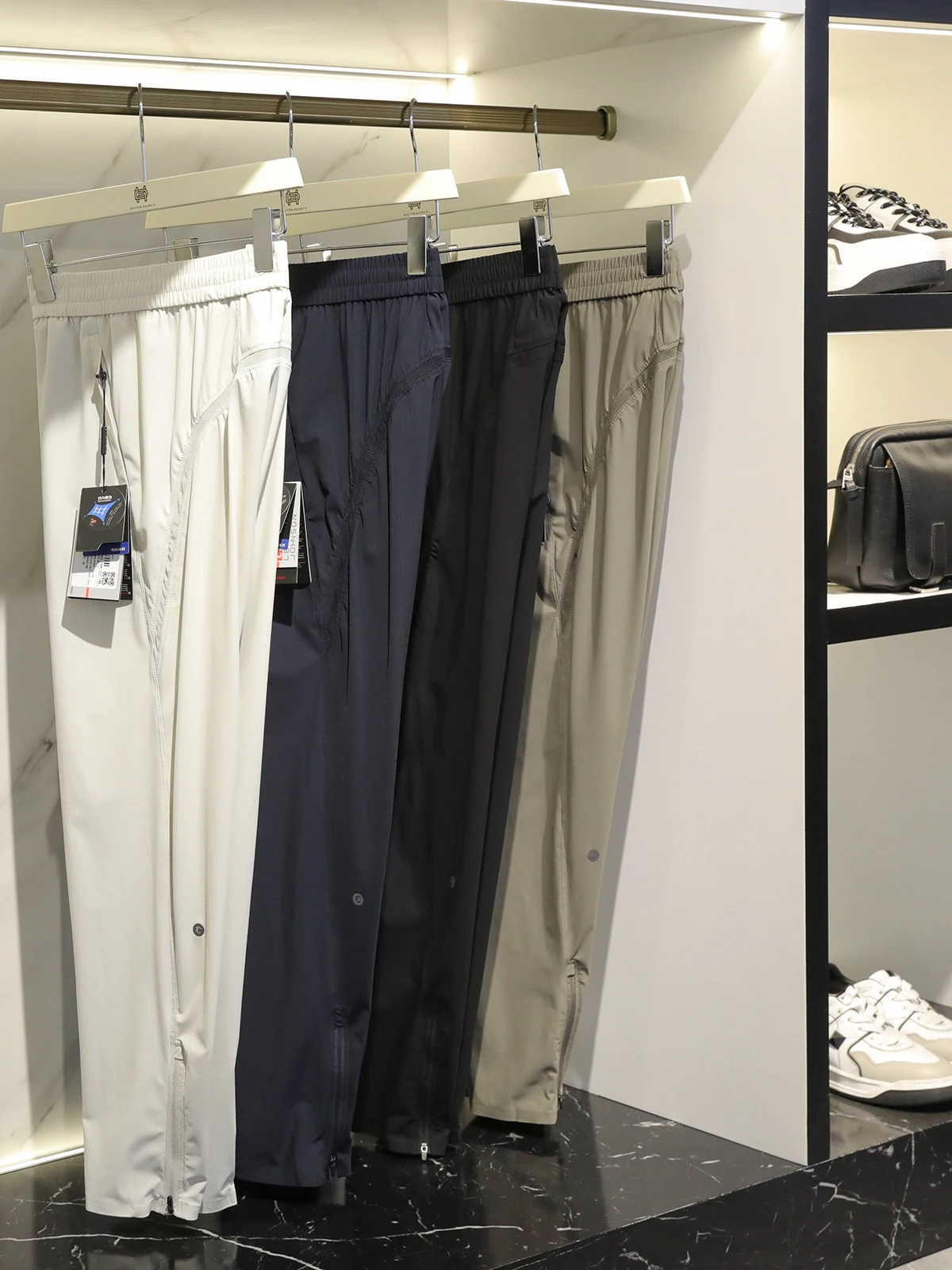 Nowe męskie spodnie outdoorowe na wiosnę i lato 2025, lekkie, szybkoschnące, oddychające, codzienne.