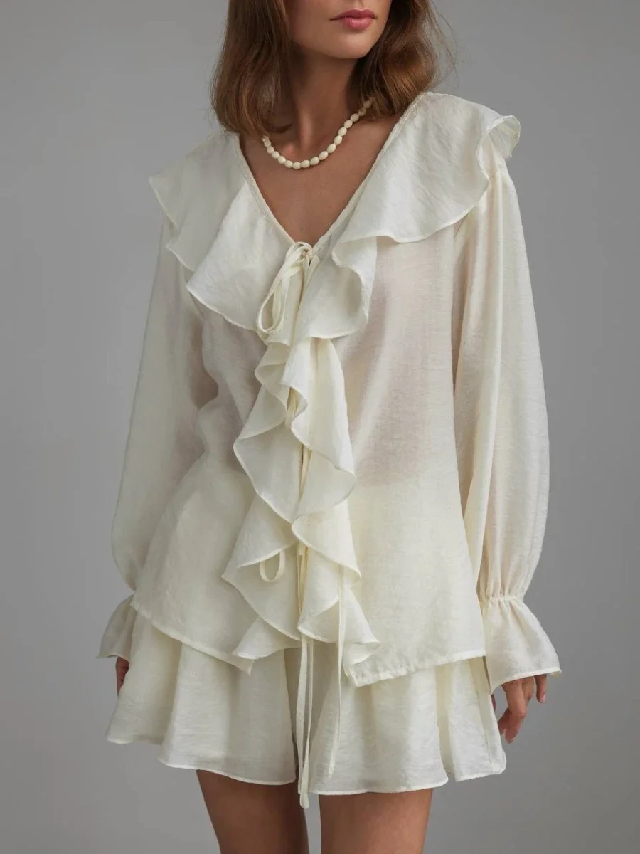 

Comfort Spring New Women's French V-neck Loose Ruffled Shirt Shorts Set Fashion Casual Long Sleeve Loose Shorts Two Piece Set
