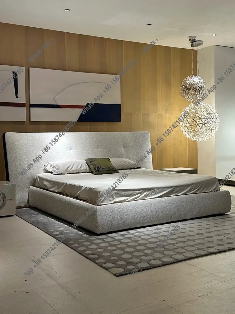 n-J Bed: Italian Designer Villa Master Bedroom Wide Screen 1.8 Meters 1.5 Meters Double Fabric Bed Minimalist Italian Minimalist