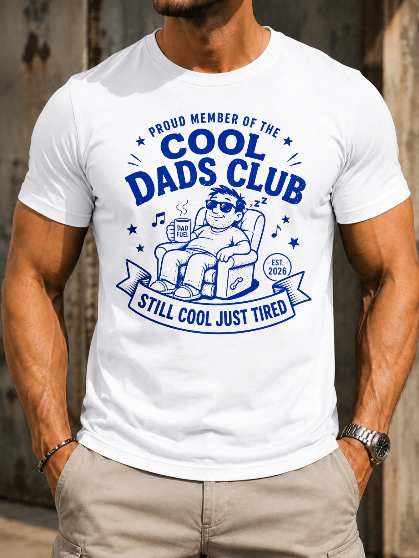 Cool Dads Club Recliner Dad, figurine de dessin animé relaxée, papa, notes de musique et humour fatigué, unisexe, t-shirt unisexe