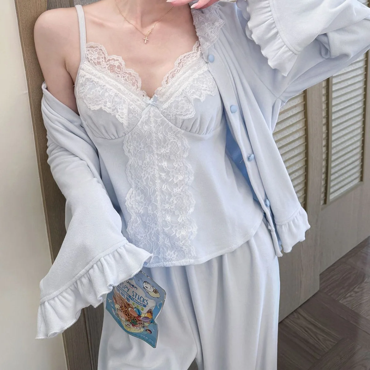 pigiama-invernale-da-casa-morbido-in-velluto-a-doppia-faccia-caldo-e-spesso-con-top-in-pizzo-e-pantaloni-stile-coreano-dolce-per-ragazze-abbigliamento-da-notte