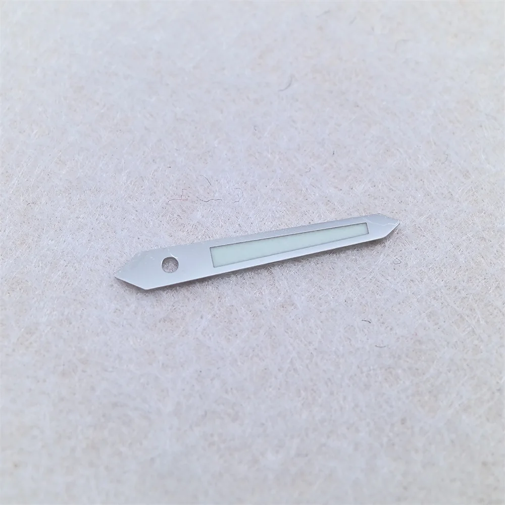 أيدي NH35 مضيئة باللون الأخضر لسلسلة ساعات الغوص يوان زو أجزاء اليد الثانية الصفراء لساعة آلة تعليب حركات NH36