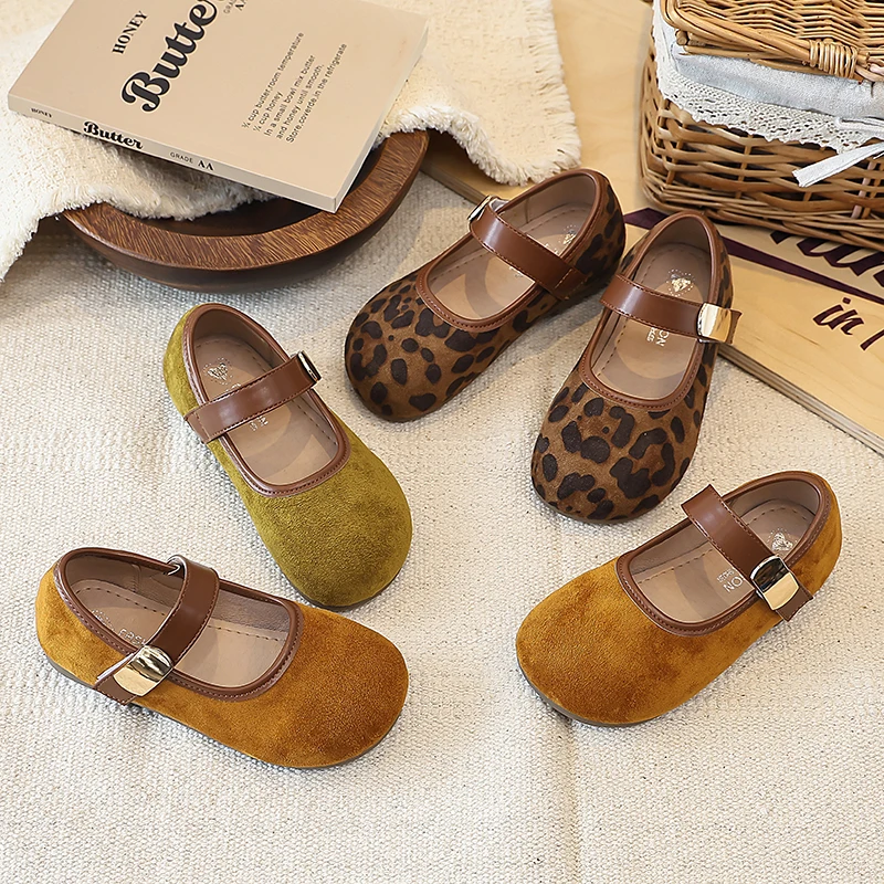 Leichte Wildleder-Mary-Jane-Schuhe für Kleine Mädchen mit Schnallenverschluss, Rutschfester Weicher Flacher Sohle für Drinnen und Draußen, Frühling und Herbst – Detail 2