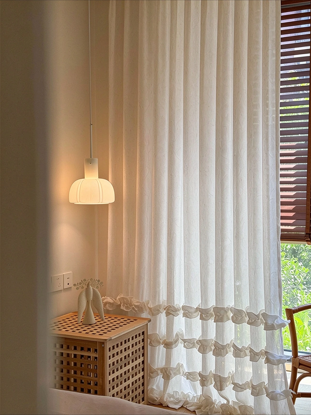 Custom Size Medieval Cream-style Jacquard Linen Gauze Curtains Are Light-transmitting and Impermeable To People's Ears Bedroom