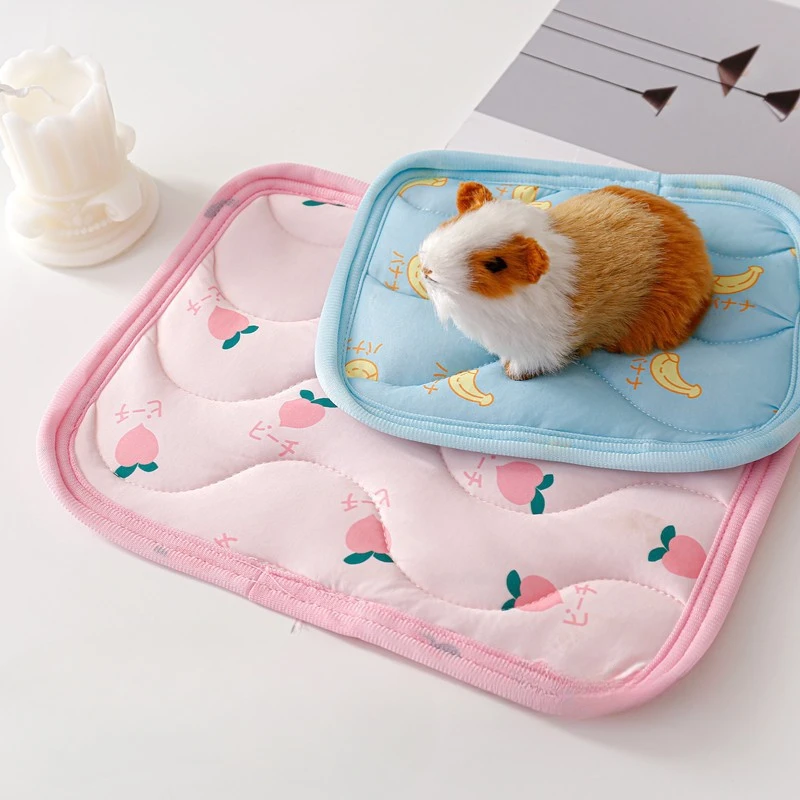 Pet Mat Supplies Hamster Nest Mat Golden Bear Summer Ice Silk Cool Mat Totoro Dutch Pig Cooling and Heat Relieving Mat