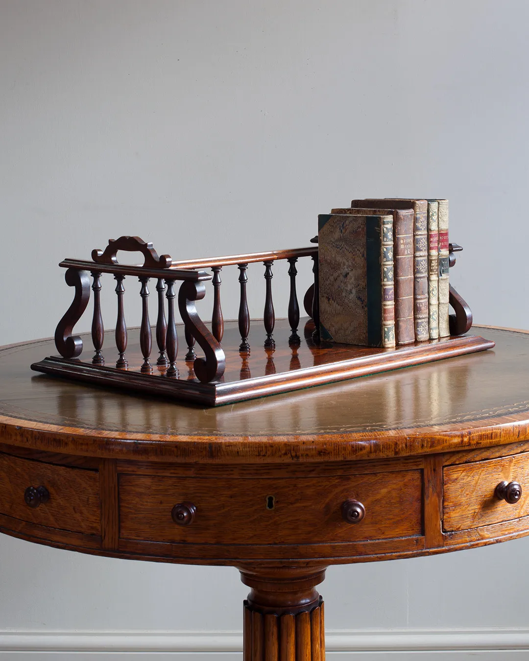 French retro solid wood bookshelf multi-functional desktop storage display shelf medium antique frame