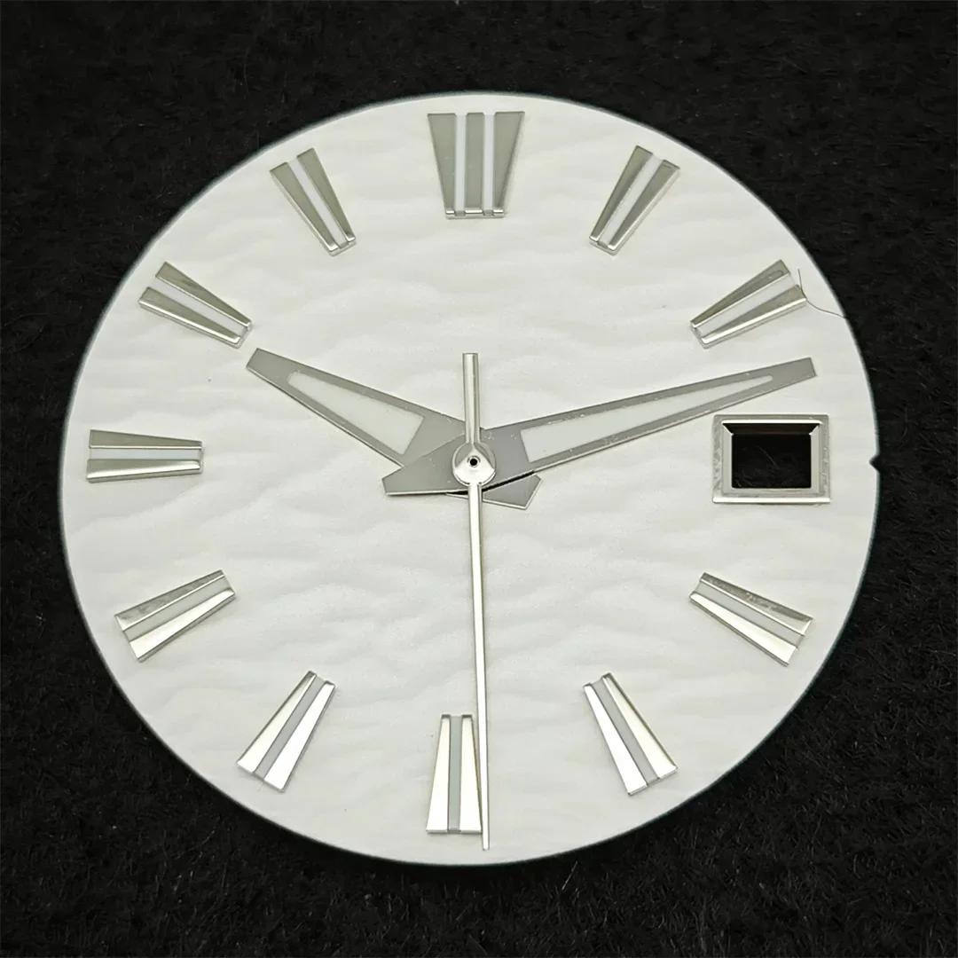 Quadrante dell'orologio NH35 da 28,5 mm e lancette dell'orologio con accessori di ricambio per orologio da polso da uomo luminoso verde per movimento NH35/NH36