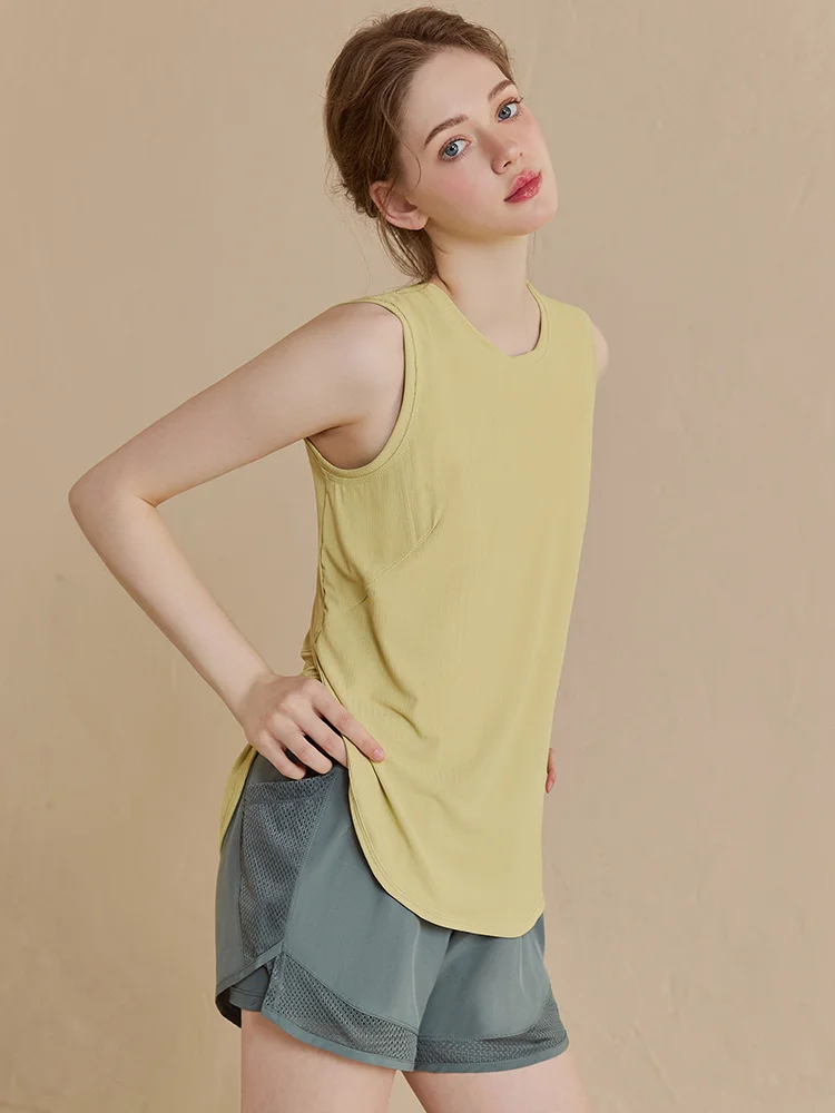 เสื้อกีฬาผู้หญิงทรงหลวม แห้งเร็ว เหมาะสำหรับวิ่ง ฟิตเนส โยคะ ดีไซน์เปิดด้านข้าง แฟชั่นฤดูร้อน สวมใส่สบาย ทรงกลม