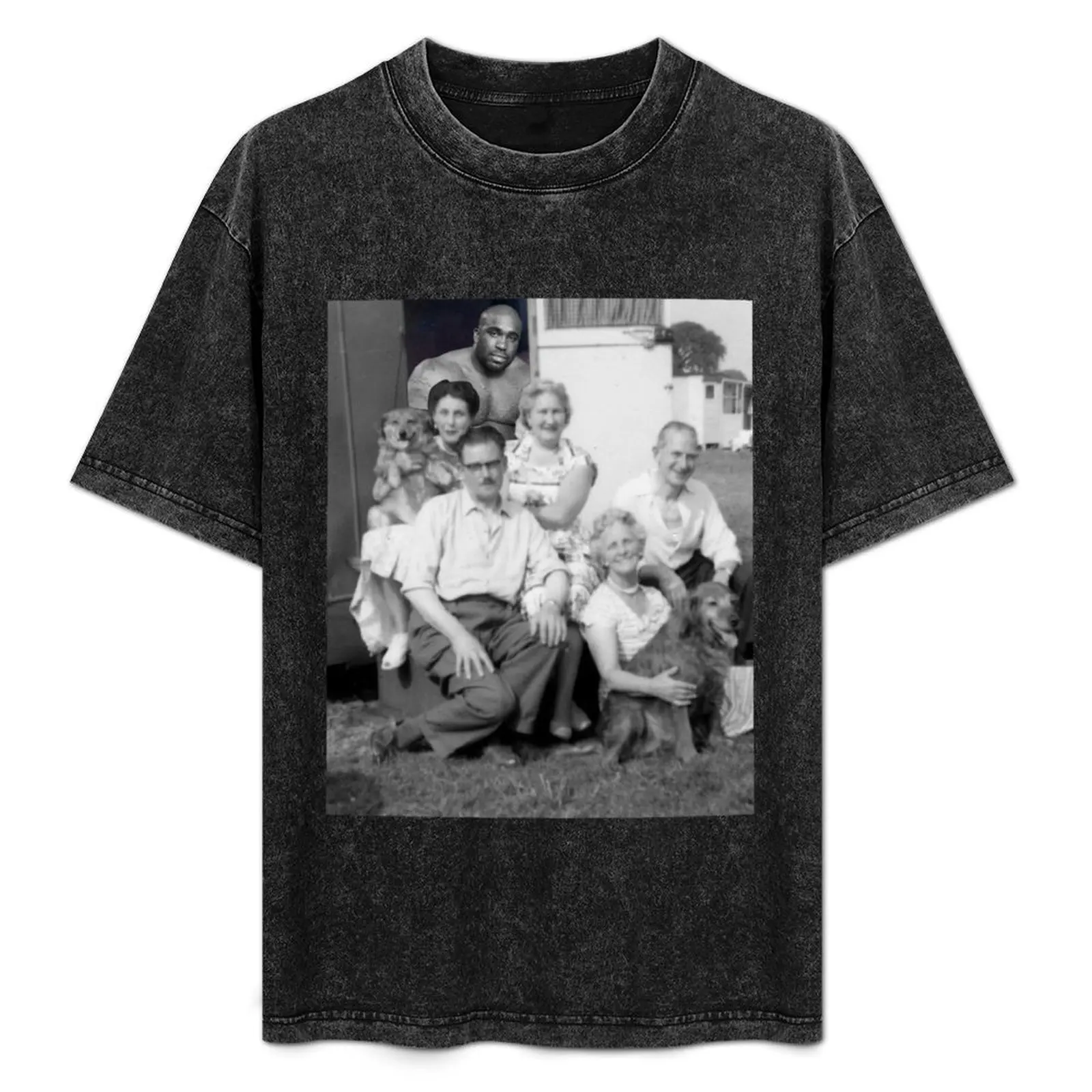 

Barry Wood Family Photo T-Shirt Casual Trendy Short Sleeve T-Shirt