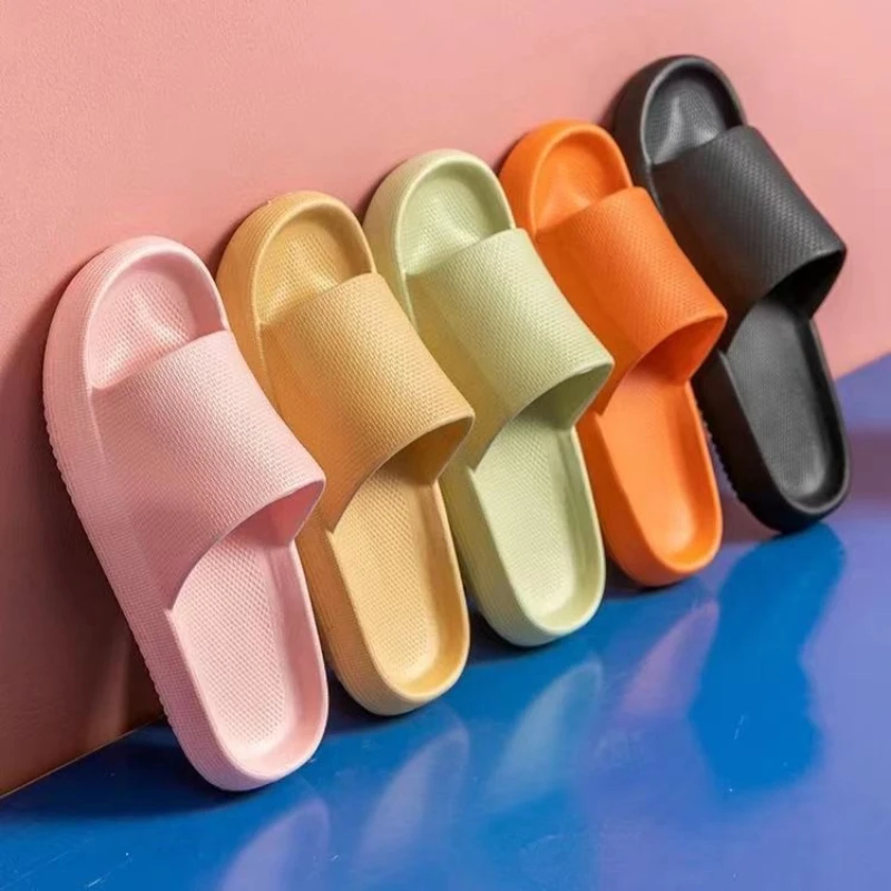 Summer Shoes Candy Colored New Fashionable Breathable Slippers for Boys and Girls Dual-use Outdoor Indoor Bathroom Slippers