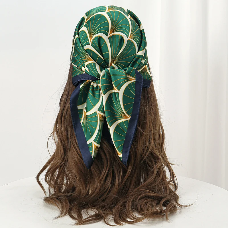

2025 70cm Silk Square Satin Scarf Women Paisley Print Neck Tie Summer Hair Wrist Bandana Headkerchief Shawl Wrap Hijab Echarpe