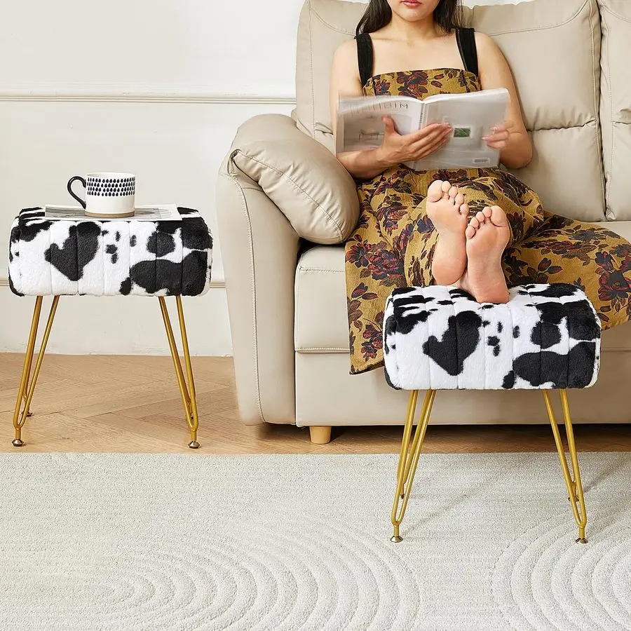 เก้าอี้แต่งหน้าหุ้มขนสัตว์เทียม ขาโลหะสีทอง พร้อมขาปรับระดับได้ เบาะนั่งนุ่มสบาย ใช้เป็นสตูลวางเท้าได้
