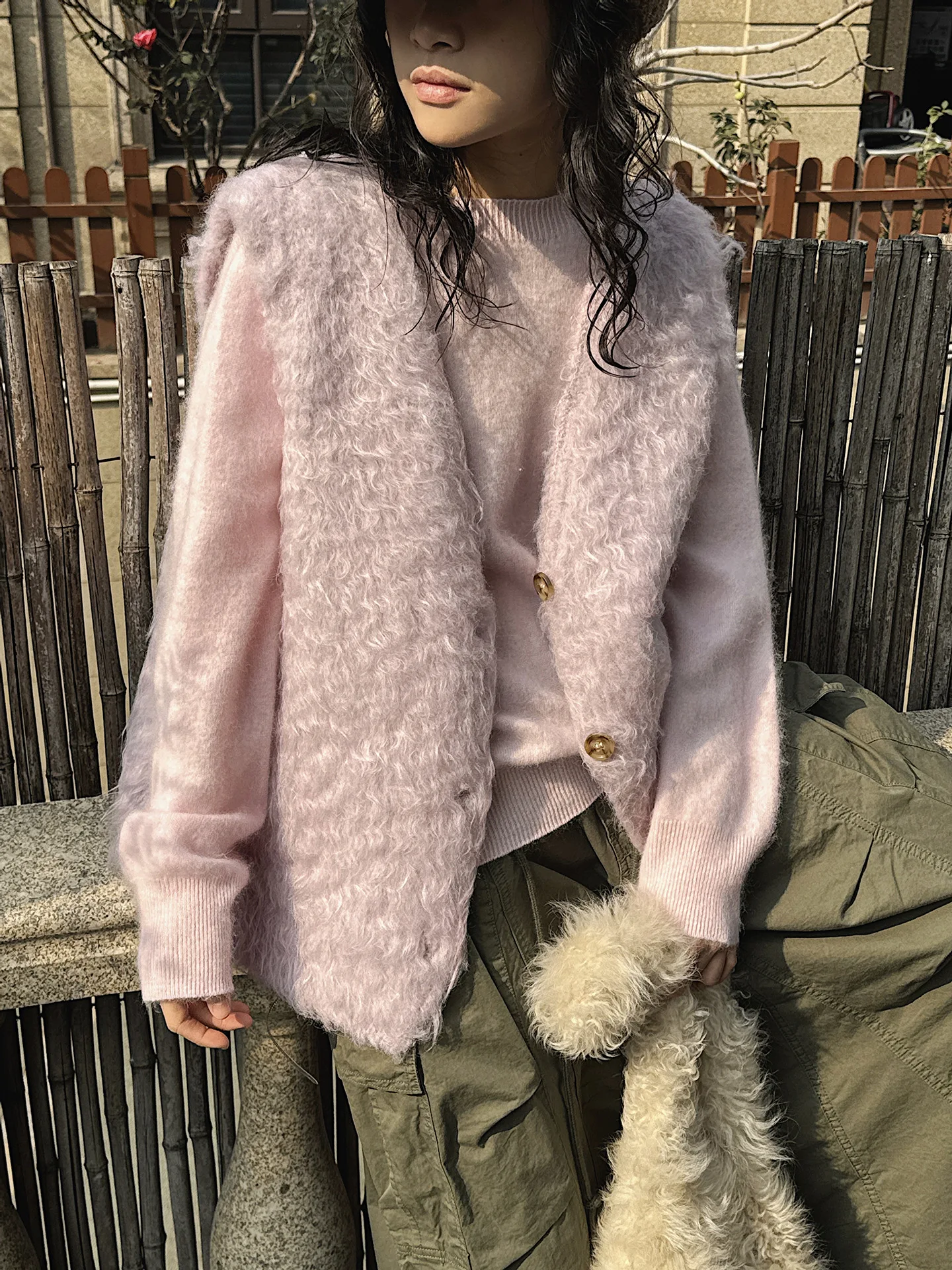 

Winter new Korean version simple and fashionable V-neck plush button wool vest slimming sleeveless top for women