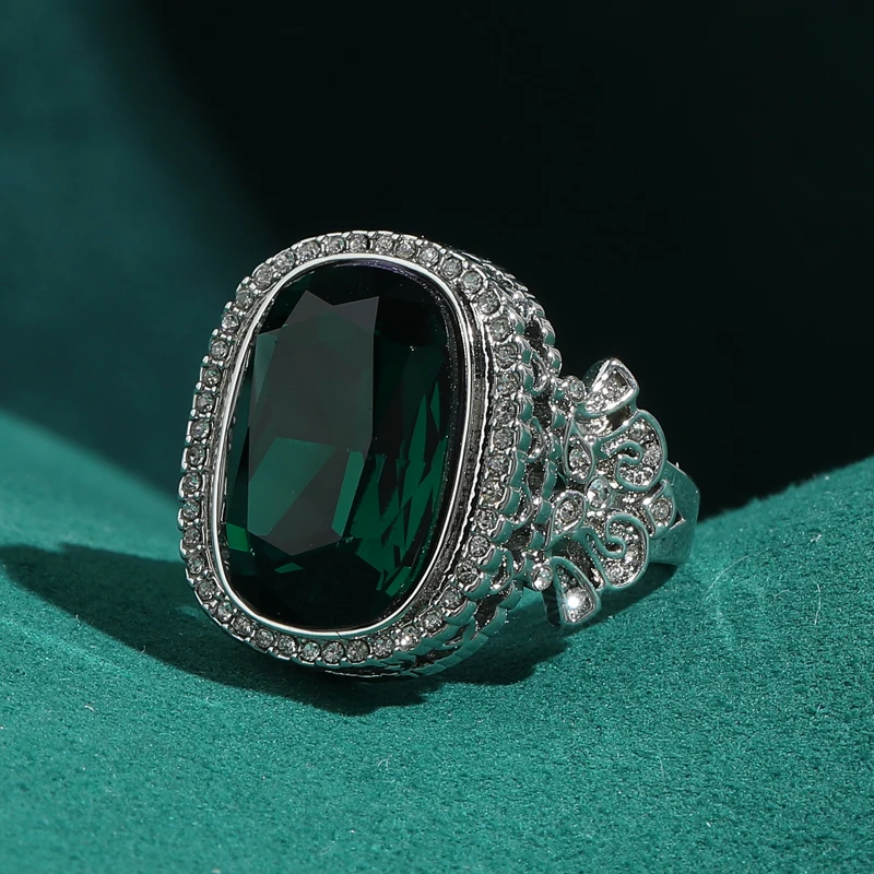 

Large Emerald Green Square Crystal Vintage Rings Antique Silver Plated Luxury White Rhinestone Art Deco Jewelry Appointment 2026