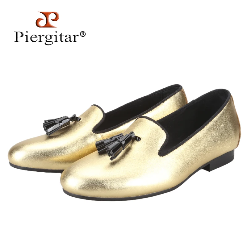 Piergitar Shiny Gold Color Genuine Leather Slip-On Loafers Classic Model Hanamde Black Tassels Men's Dress Shoes For Formal Wear