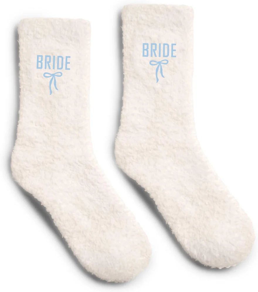 1 Paar elfenbeinfarbene, flauschige Braut-Wolkensocken, Schuhe für Brautparty, Junggesellinnenabschied, Pyjama-Party, Hochzeit, Geschenk für die zukünftige Braut, Zubehör – Detail 4