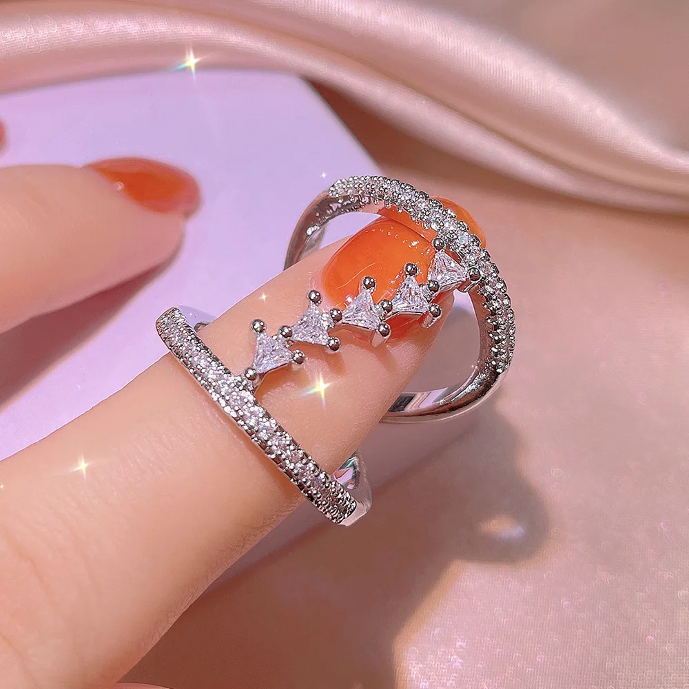 925 sterling silver kreatywny biały cyrkon geometryczny pierścionek kobieta słodki romantyczny nieregularny cyrkon pierścień ladies party prezent urodzinowy — zdjęcie 4