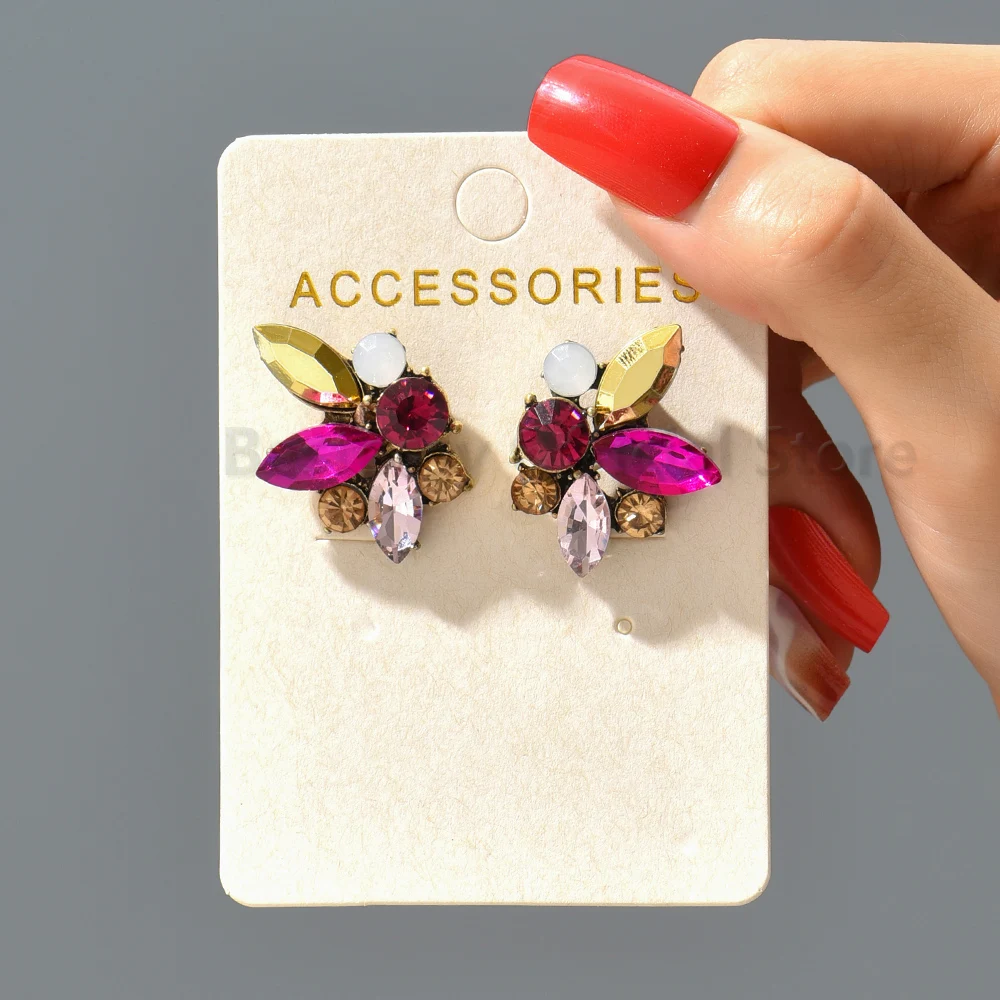 Korean Style Small Stud Earrings For Women Luxury Vintage Piercing Earing Ladies Fashion Statement Jewelry Aesthetic Accessories