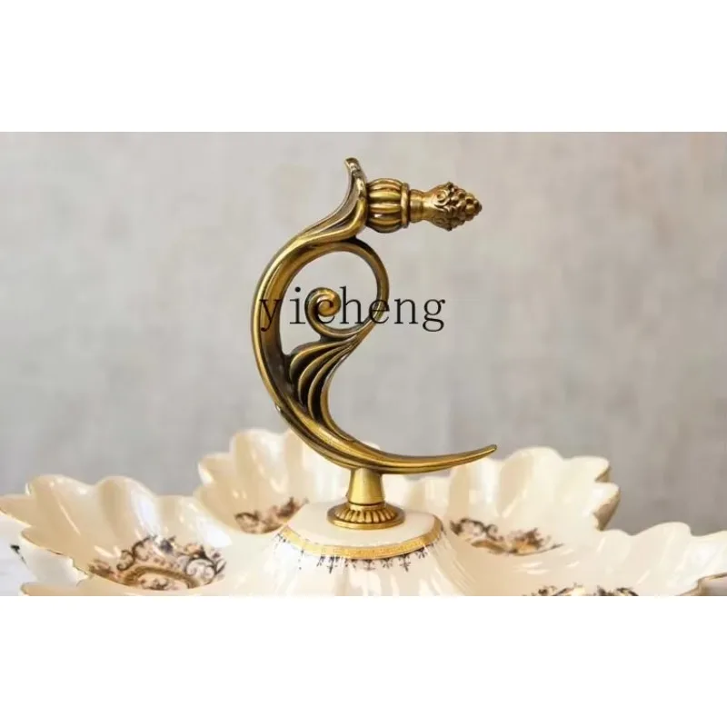 D3L7- Ceramic Alloy Grid Snack Plate Creative Candy Nut Fruit Plate