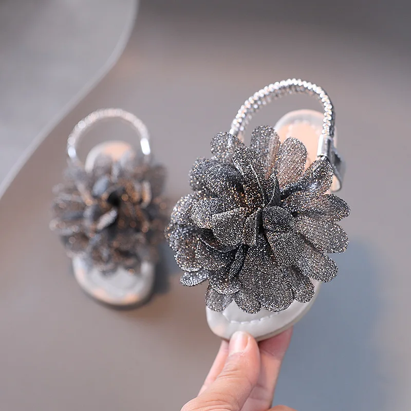 Child Summer Sandals2026New Korean EditionGirl Soft SoledShoeFashion Girl Anti Slip Party Princess Student Campus WalkingSandals