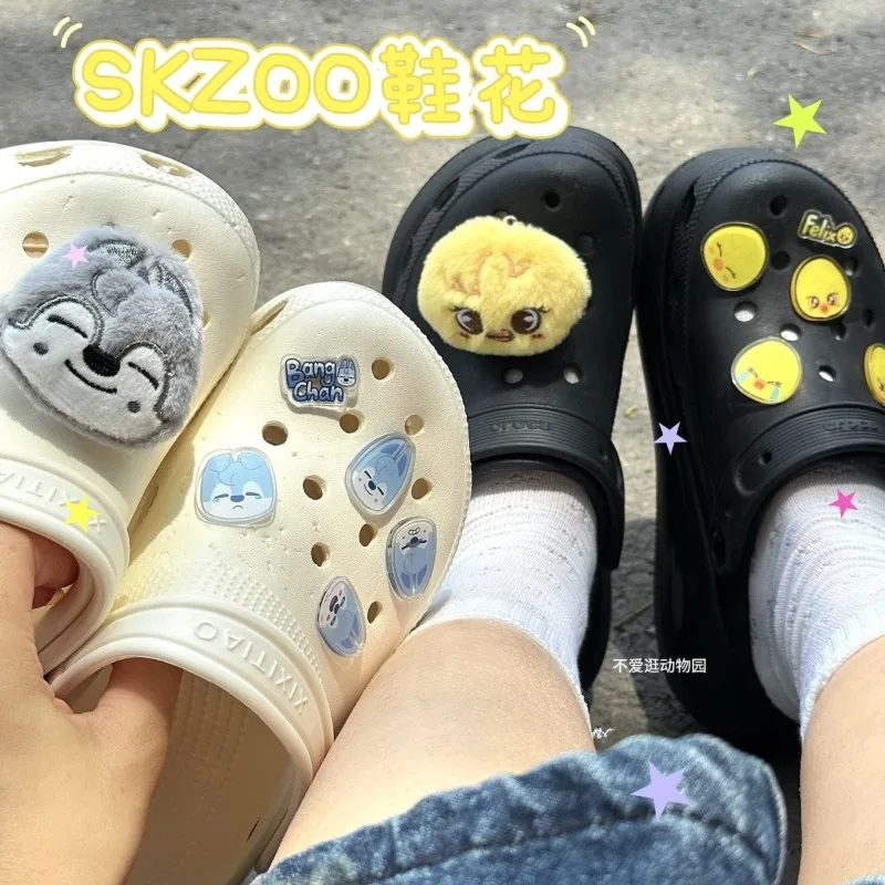 2025 SKZOO Korean Idol Boy Band Lee Yong-bok & Hwang Hyun-jin Crocs And Clasp Support Merchandise Offizielle Fan Gear