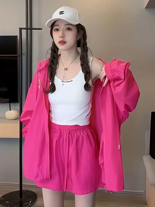 

plus Size 300 Pou Women's Sportswear Set Lightweight Summer Hat Jaet orts Two-Piece Set Korean Sle Casual Outfit