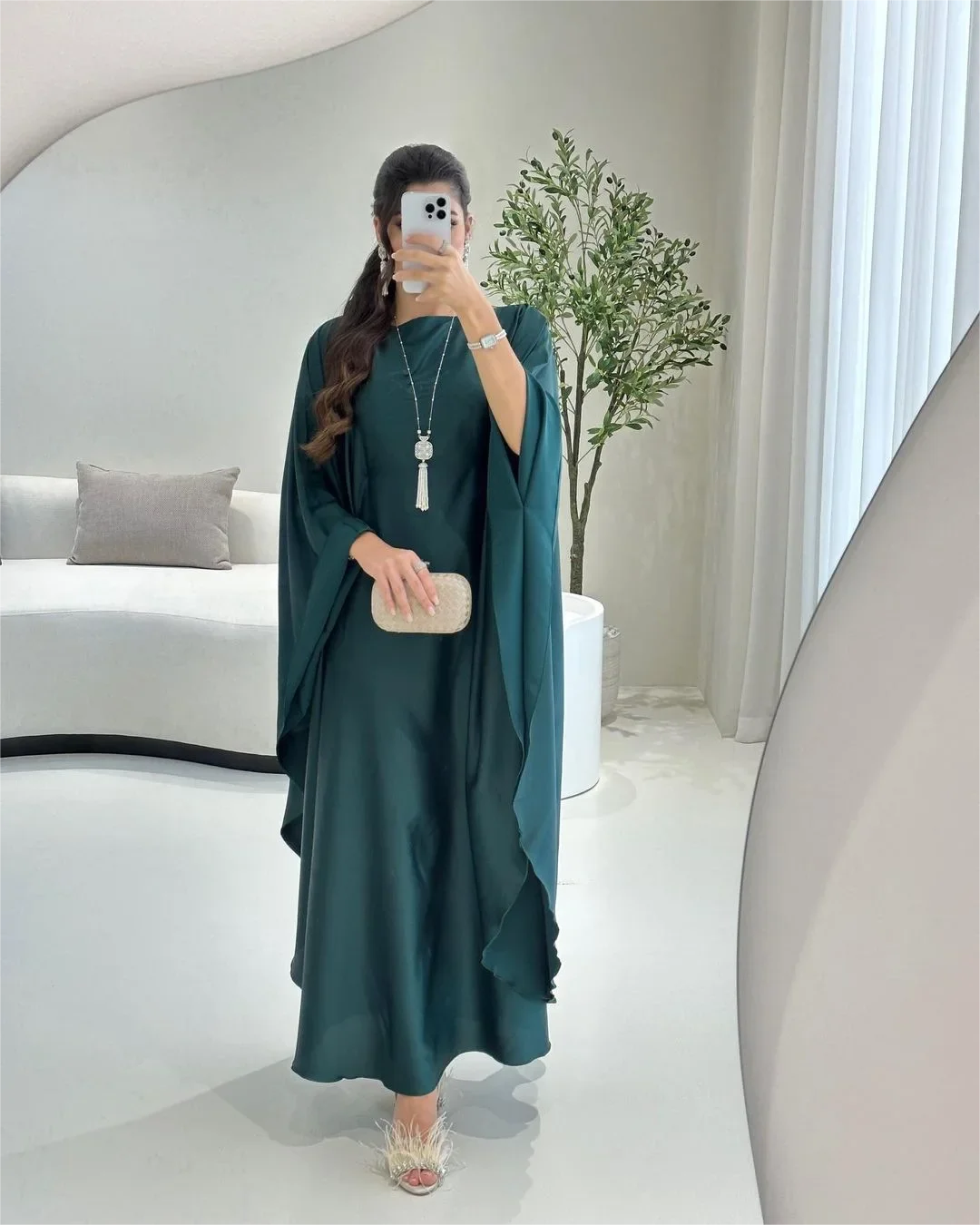

2024 Spring/Summer Women's New Dress Fashionable Bat Sleeves Long Dress Casual and Elegant Women's Long Dress