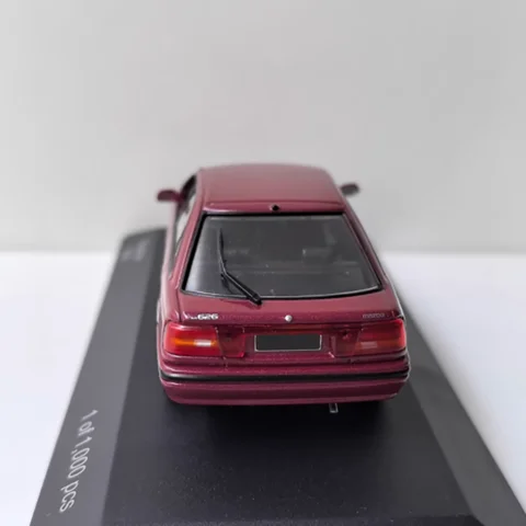 WHITEBOX 1:43 Skala 626 Legeringsbilmodell Vuxen Klassisk Samling Souvenirdisplay Present Pojke Leksak 12 best sales Mazda 626 modellleksak - №2