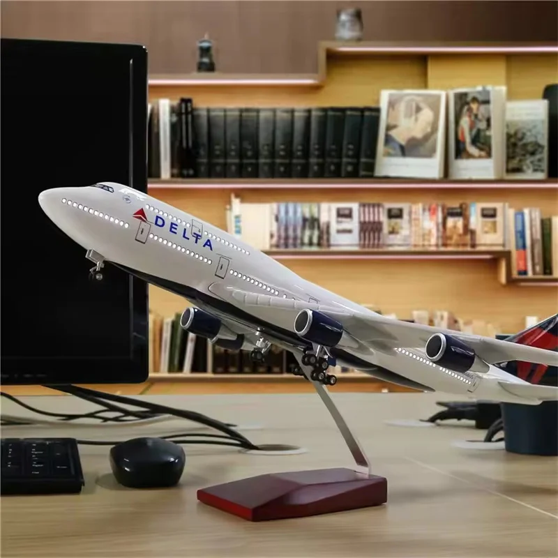 

New 1/150 Scale 47cm Airplane B747 Aircraft DELTA Airline Model W Light and Wheel Diecast Resin Plane Collection Display