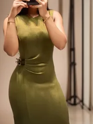 Temperament Slim Long Dress Elegant 2025 Spring New Women Clothing Fashion Bodycon Round Neck Sleeveless Simple Midi Dress
