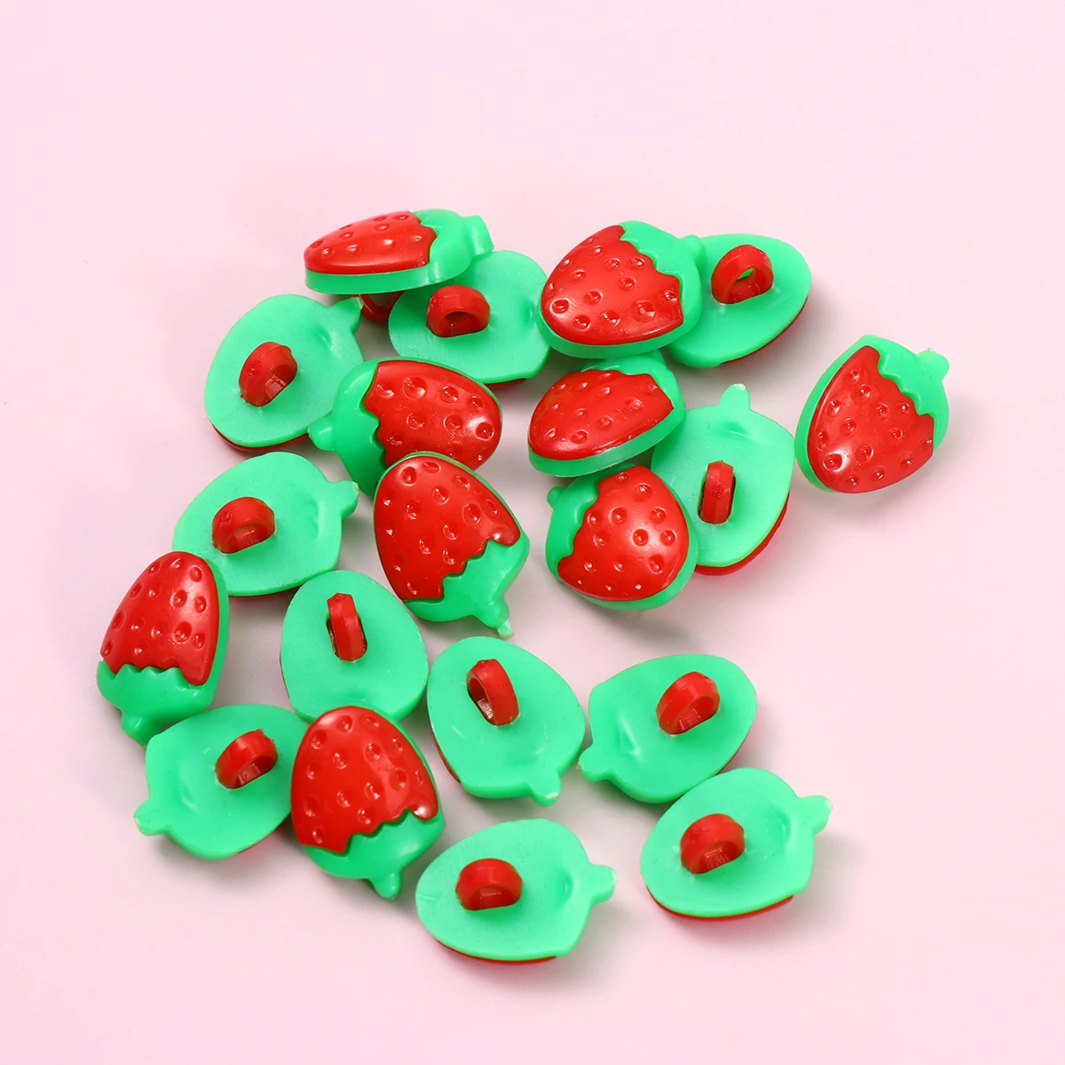 

100pcs Strawberry Plastic Buttons Red Sewing Scrapbook DIY Cute Unique Design Durable Craft Project Accessories