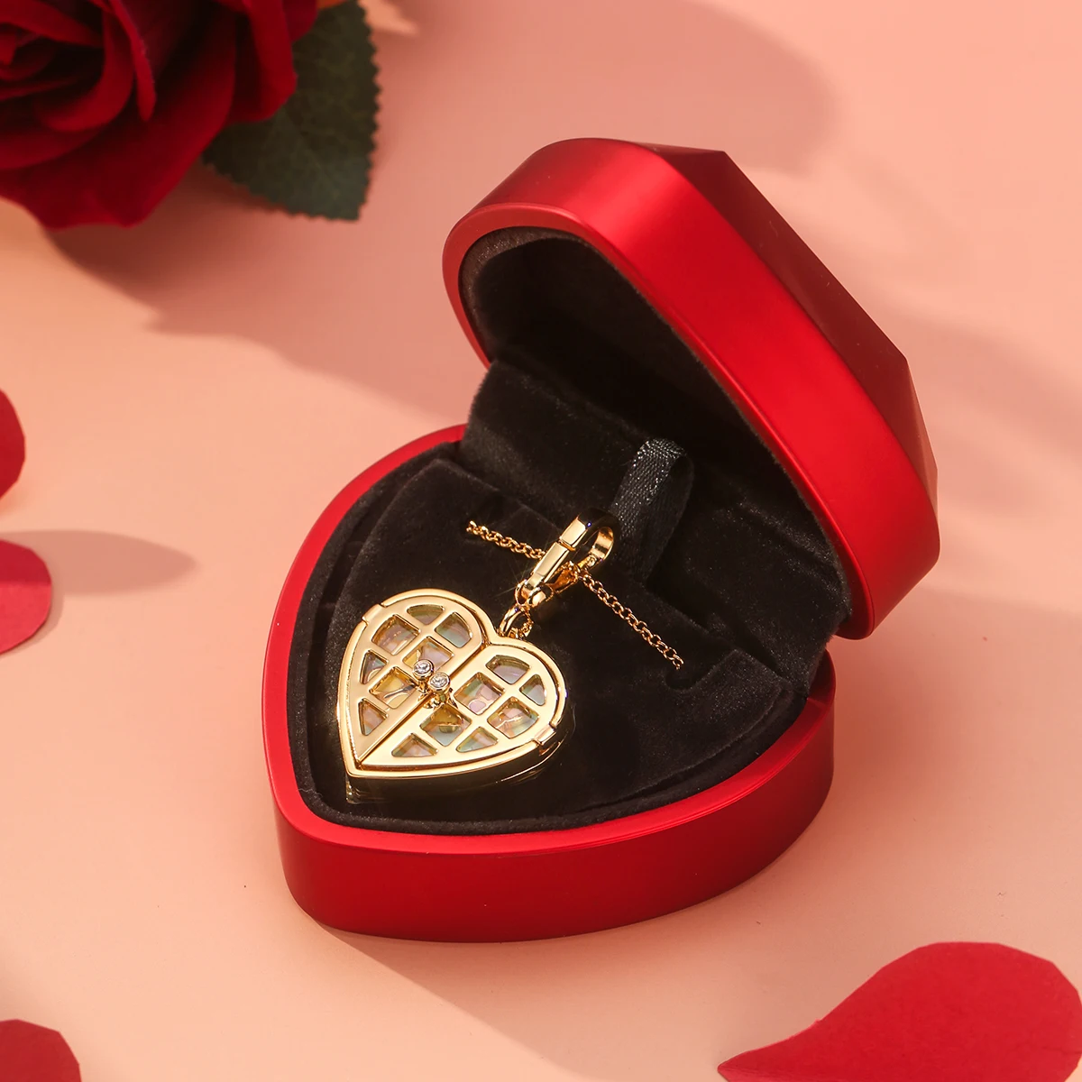 

1Pc Exquisite Luxury Openable Butterfly Heart Pendant Necklace for Women Sweet Elegant Party Jewelry Keychain Birthday Gift