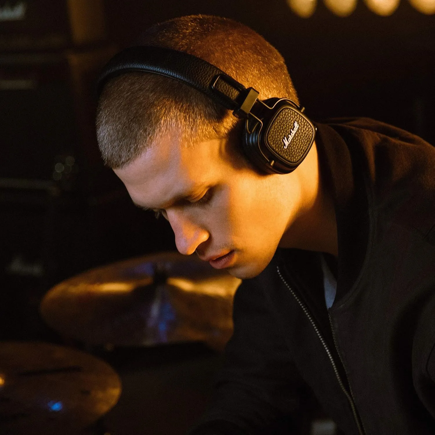 Marshall MAJOR III Vintage On-Ear Headphones, Signature Rock Sound, Multi-Directional Knob, Leather Headband & Soft Ear Cushions