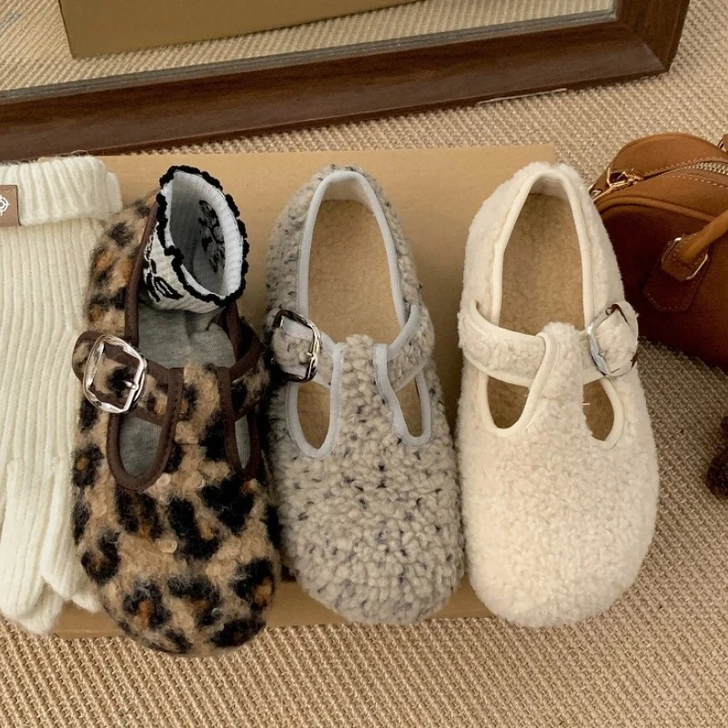 

Fashion Women Fur Lining Flats Shoes Concise Shallow Soft Sole Dress Shoes Comfortable Female Slip On Loafer Shoes