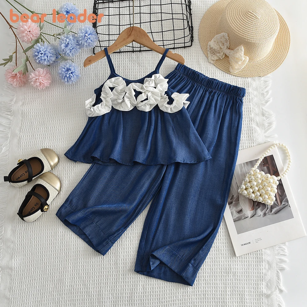 Bear Leader Sommer-Set für Mädchen im koreanischen Stil: Marineblaues Träger-Top mit unregelmäßigem Rüschenrand und Hose
