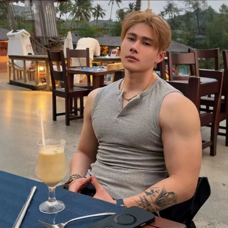 Summer Men Ribbed Henley Collar Button‑free Tank Top Breathable Quick‑dry Sleeveless Shirt for Gym Workout Jogging Fitness