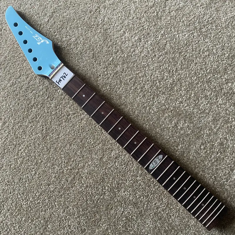 

FN782 Tremolo Model Short Scales Length 6 String Electric Guitar Neck Semi Finishing for ST Guitar Replace Unfinished DIY Guitar