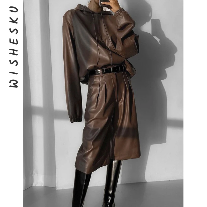 

Two Piece Set Women PU Faux Leather Outfits Vintage Long Sleeve Hooded Pullovers Top+High Waist Knee Length Shorts 2023 Winter