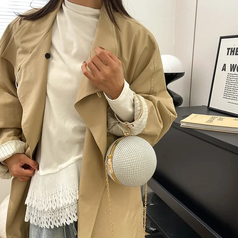 

Trendy Women's Handbag Rhinestone round Ball Banquet Bag Crossbody Chain Box Bag for Special Occasions