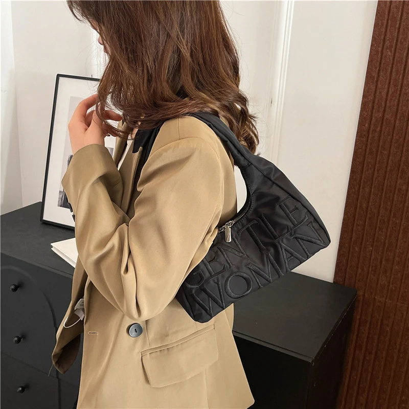 

Simple Casual Versatile Women's Solid Color Large Capacity Single Shoulder Tote Bag Fashion Trendy Commuting Storage Bags
