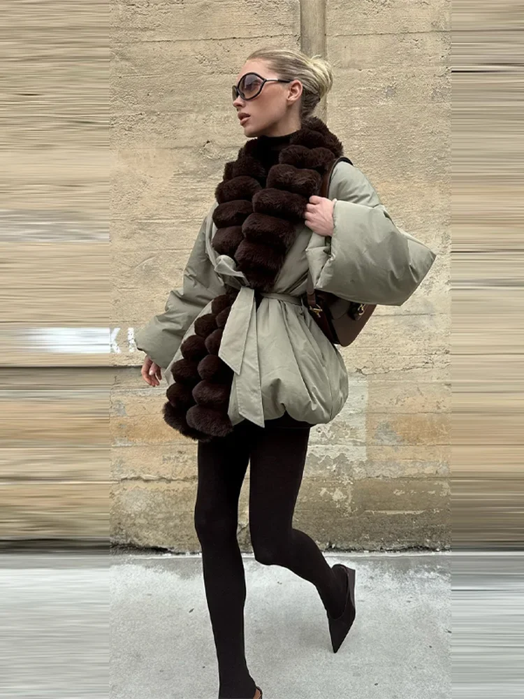 Luxuriöse Kunstfell-Spleißjacke mit Schnürung an der Taille, warme, dicke, wattierte Baumwolljacke, Wintermantel für Damen, neue lässige Streetwear-Oberbekleidung – Detail 6