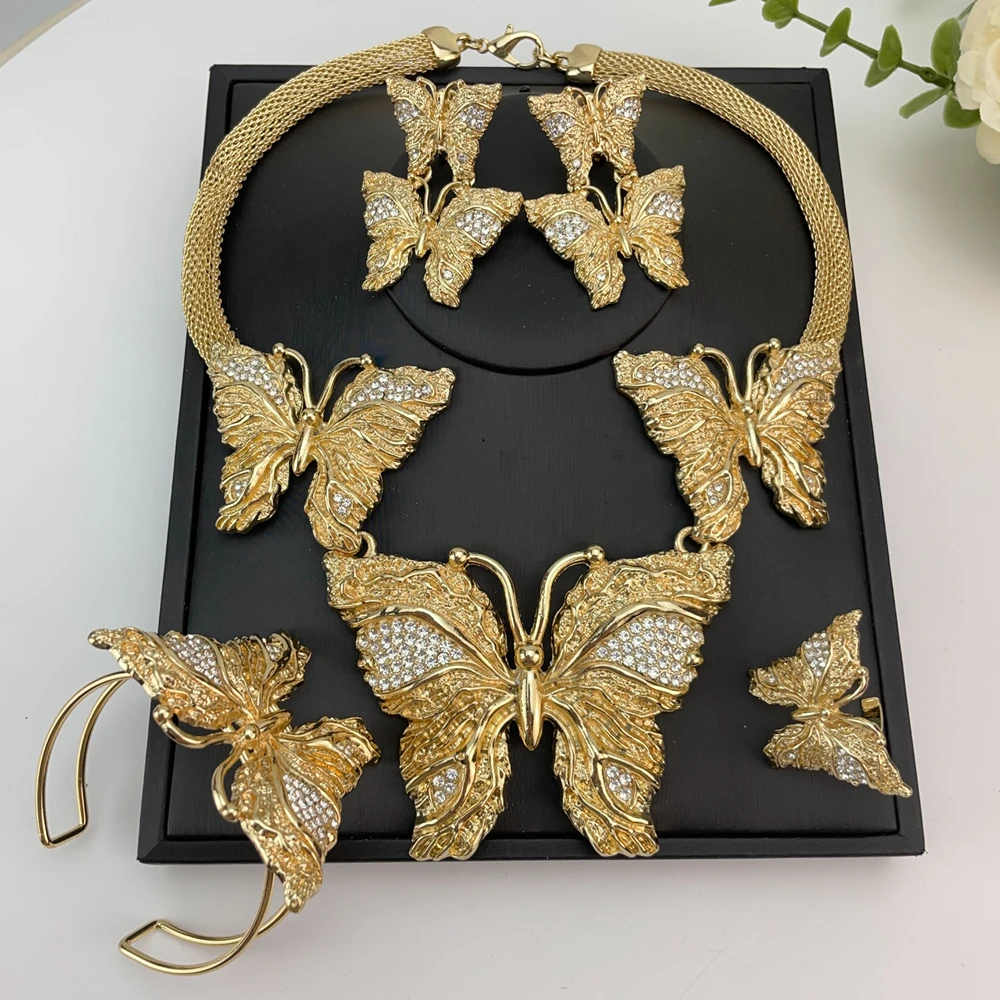 Exquisite and fashionable high-end jewelry set, suitable for various parties, brides and weddings to wear FHK14599