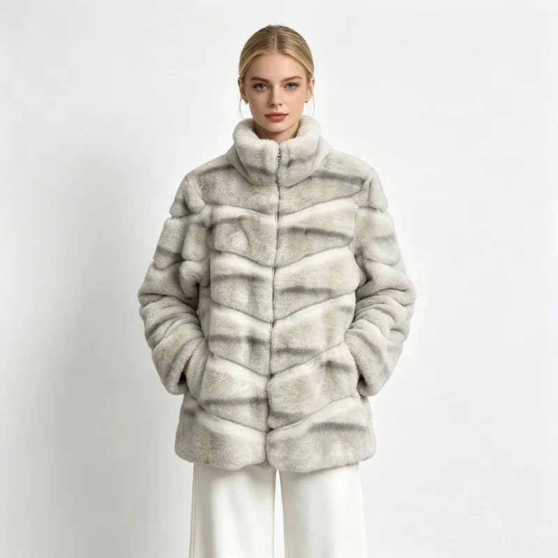 New Women's Winter Faux Fur Coat, A Stand-up Collar, Striped Patchwork Thickened Warm Plush Mid-length Fashionable Beautiful Top