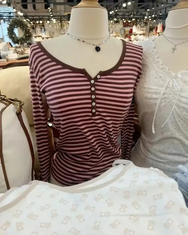 

PPink Brown Striped Long Sleeve T-shirt Woman Six Buttons O-Neck Cotton Slim Tees Autumn Casual Sweet Vintage Tshirts Y2k Tops