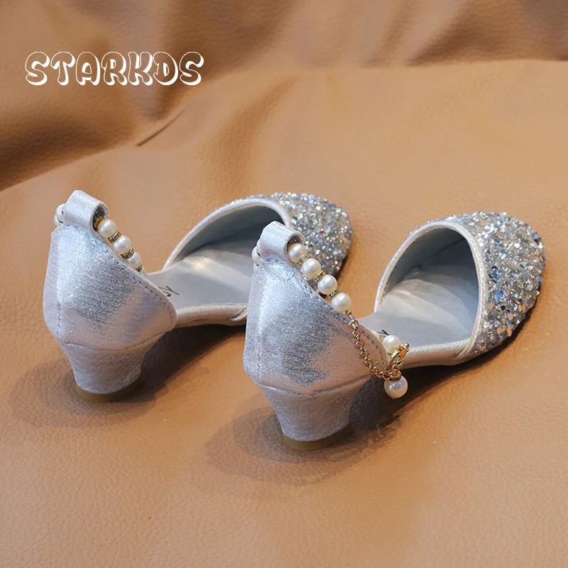 Bling Stage Dance Shoes For Girls Luxury Low Heel Glitter Sandals Kids Gold Silver Wedding Party Pumps with Ankle Pearl Chains